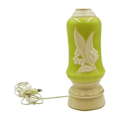 MID CENTURY ALADDIN ALACITE LILY OF THE VALLEY TABLE LAMP: Mid Century Aladdin Alacite Lily of the Valley Table Lamp. 17.25". With Harp 28". Weight 4 lbs 10 oz.