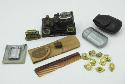 6 VINTAGE GENTS COLLECTIBLES LIGHTERS - BOWLING BUTTONS +: 9 250 Club Bowling Buttons. Amico Japan Cadillac 1913 Table Lighter. Lighter/Cigarette in Leather holder. Excello Lighter. Leather Statue of Liberty Setof comp, file and clippers c. 1950. Clippers rus