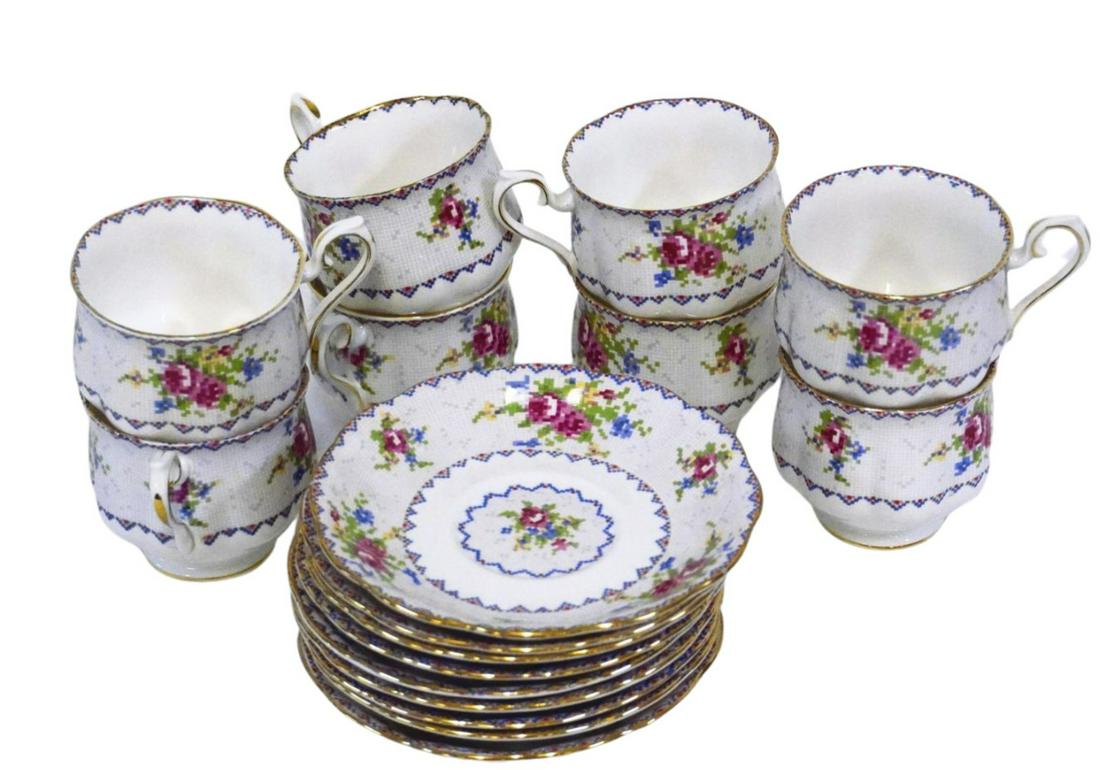 31 PC ROYAL ALBERT PETIT POINT TEA SET (1 of 5)