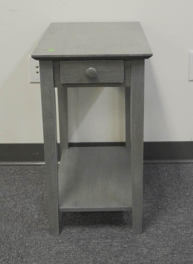 COASTAL STYLE SHAKER SIDE TABLE (1 of 5)