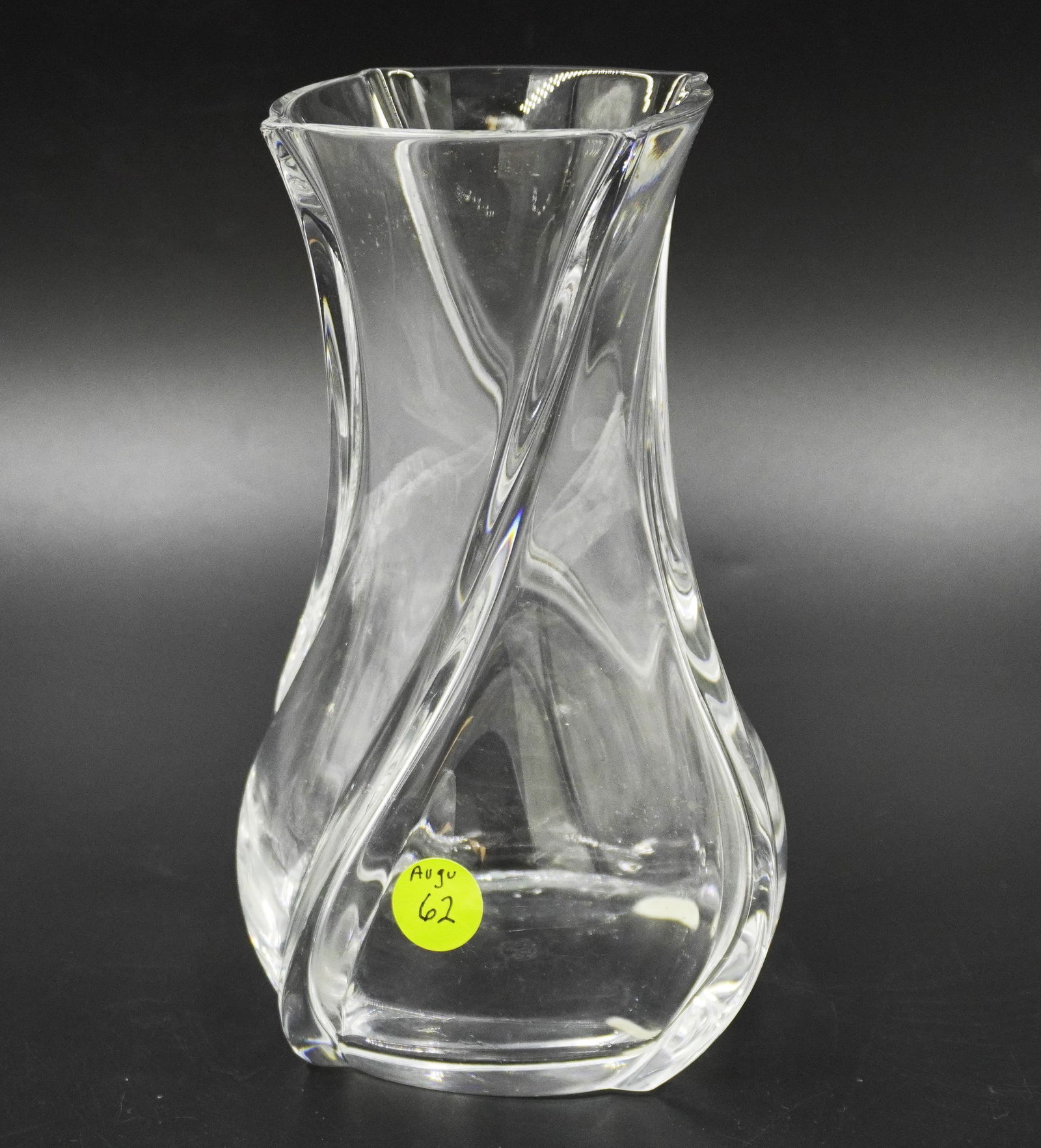 BACCARAT CRYSTAL SERPENTIN VASE (1 of 5)
