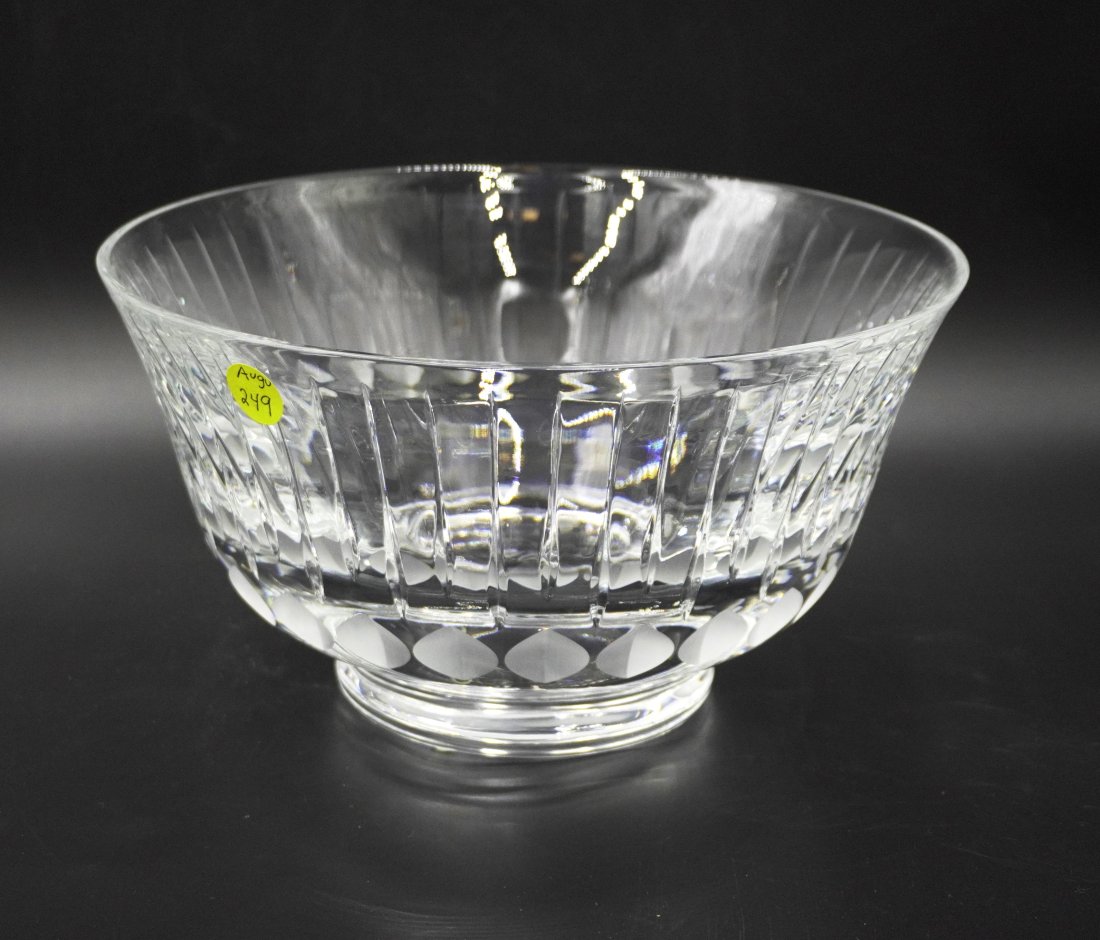 CARTIER LA MAISON DU SHOGUN CRYSTAL FOOTED BOWL: Cartier Vintage Crystal Display Bowl. Chip to rim. 10"x10"x5.75". Weight 9 pds, PROVENANCE: Terri Henning, The Peoples Building Penthouse,18 Broad Street, Charleston SC, as seen in Architectural Diges