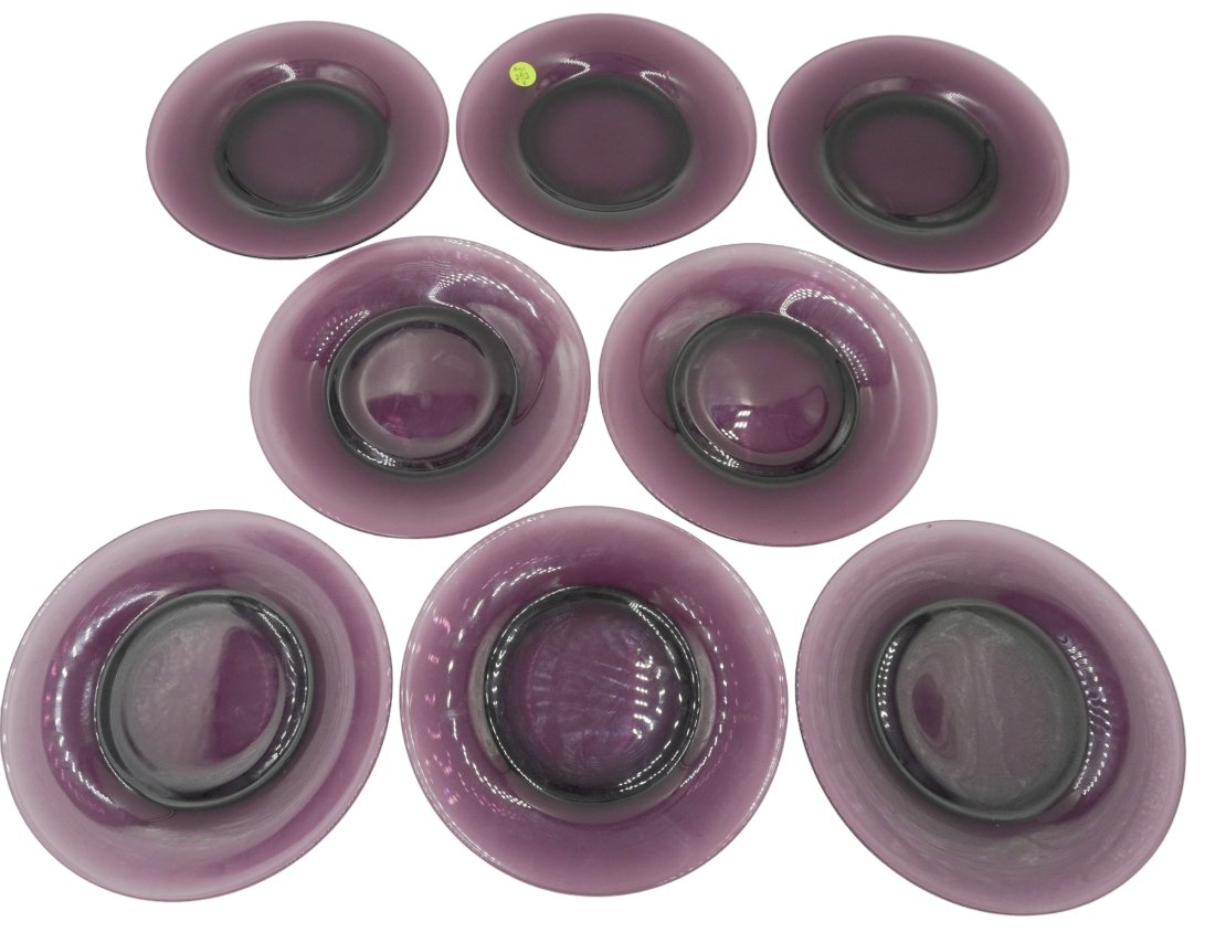 8 VINTAGE FOSTORIA AMETHYST GLASS PLATES (1 of 3)