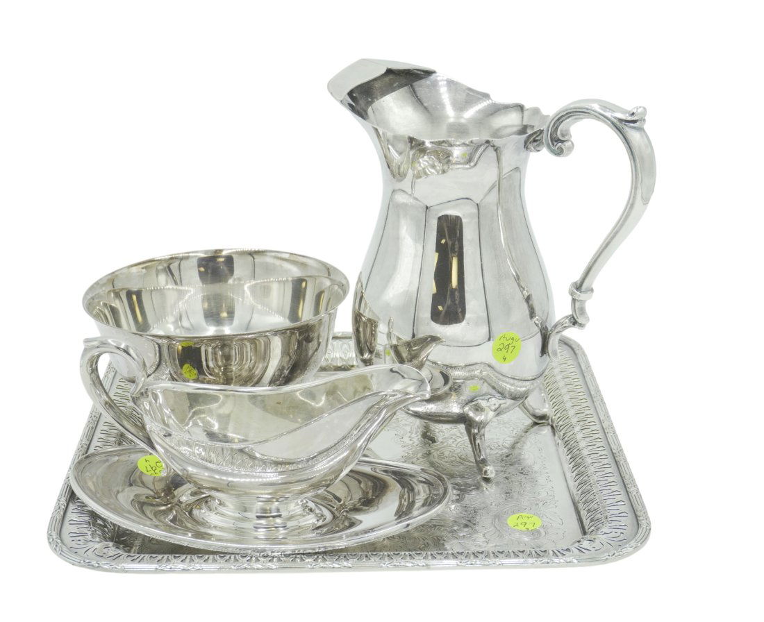 4 pc VINTAGE SILVERPLATE TRAY - PITCHER - GRAVY - BOWL (1 of 4)