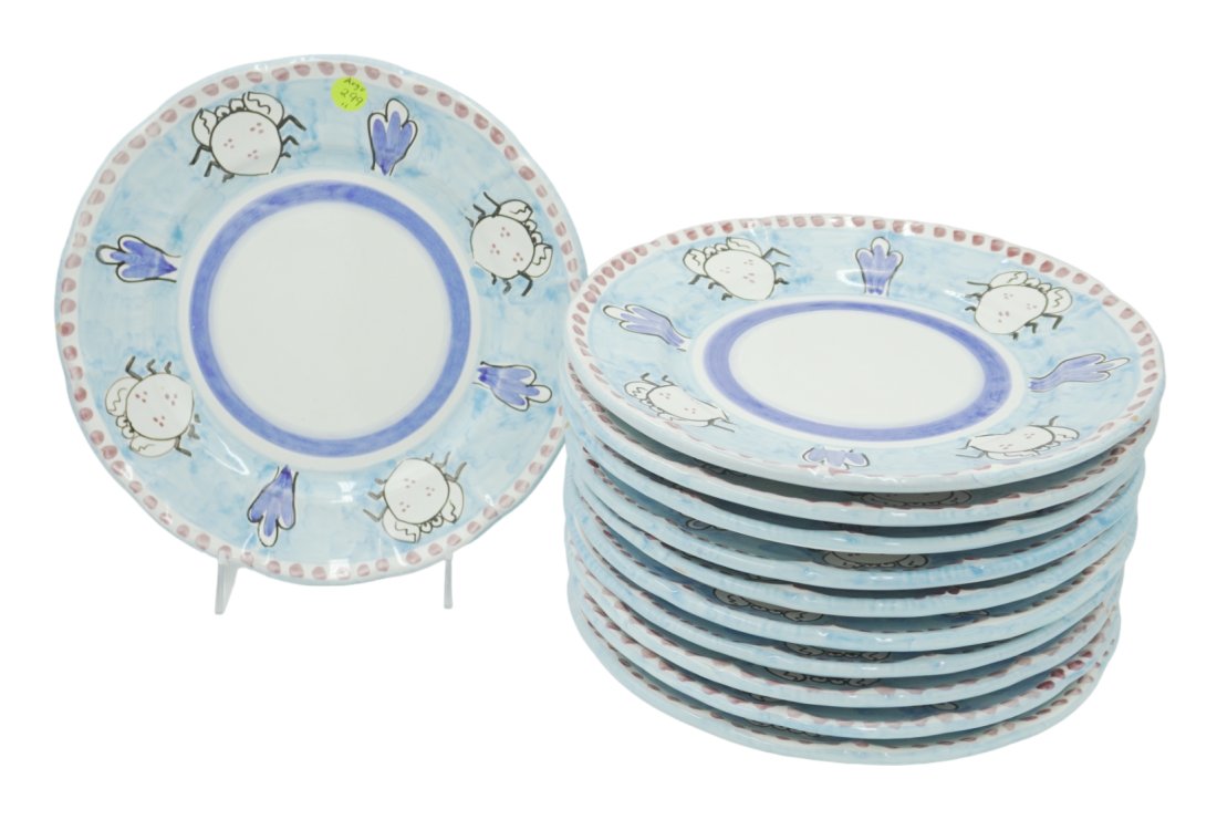 11 VIETRI CRAB DINNER PLATES (1 of 2)