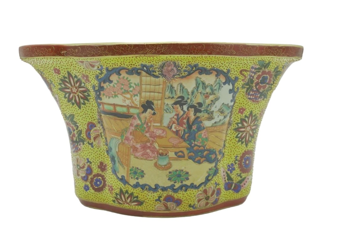 CHINESE PORCELAIN PLANTER / CACHE POT (1 of 9)