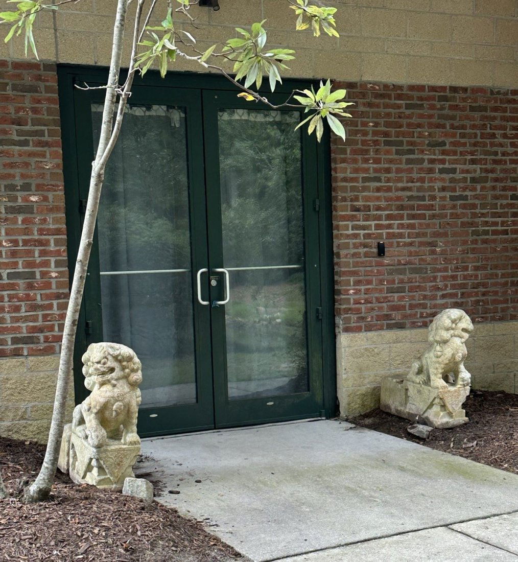 PAIR OF LARGE 18th c CARVED STONE FOO DOGS / TEMPLE LIONS (1 of 9)