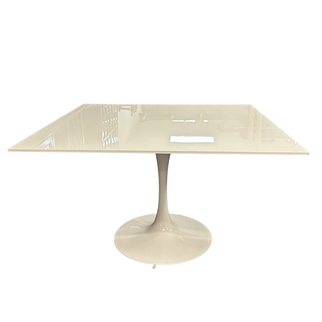 EERO SAARINEN STYLE WHITE TULIP TABLE (1 of 5)
