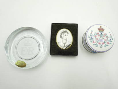 BRITISH ROYAL MEMORABILIA LOT: Royal memorabilia lot of 3 pieces including Royal Worcester brooch of Queen Elizabeth II in velvet box, glass Silver Jubilee Wedgwood paperweight, and 100 year celebration of Queen Mother Elizabeth po