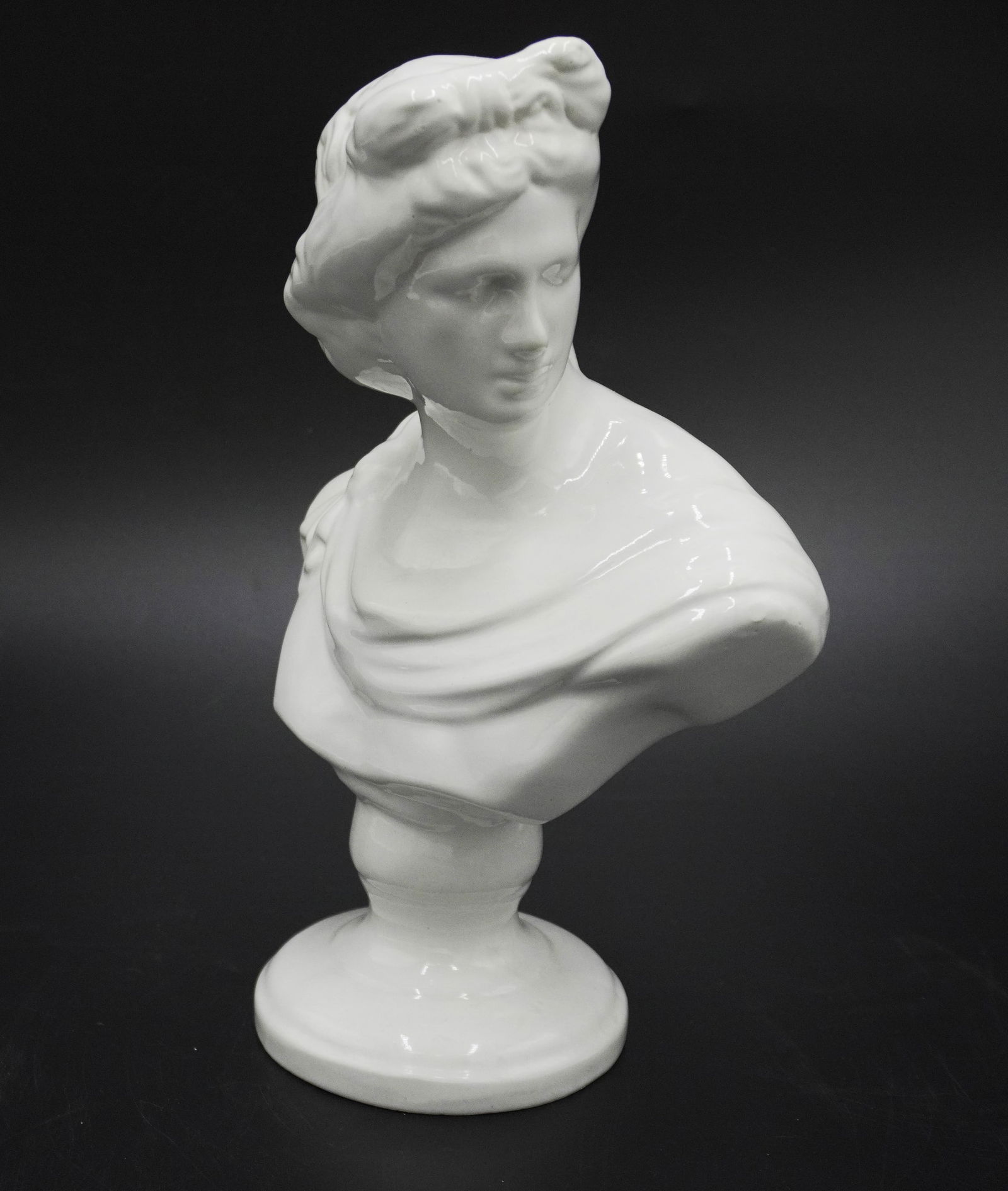 ITALIAN PORCELAIN BUST RED WINE DECANTER: Vintage Porcelain bust red wine decanter made by C.A. S. A. Cameri ( Novara ) made in Italy. 7"x4"x10.5". Weight 1 pd 14 oz.