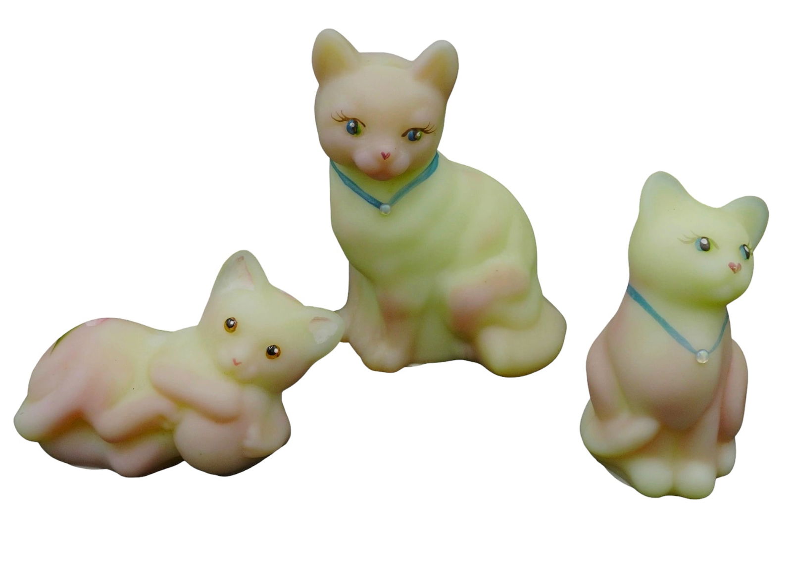 3 BURMESE FENTON GLOW CAT FIGURINES (1 of 9)