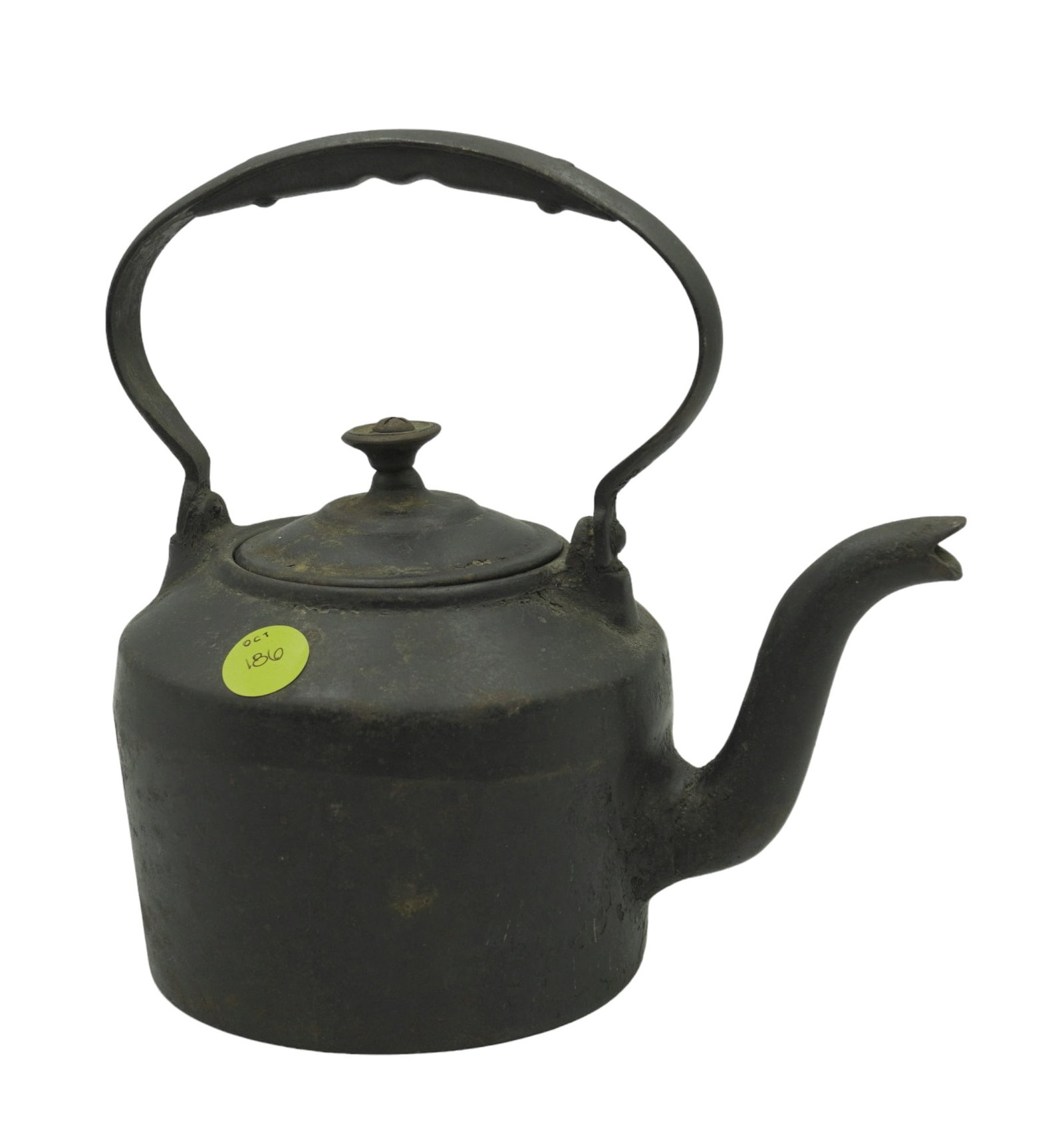 CAST IRON ANTIQUE KETTLE: Cast Iron antique kettle circa 1900s. Measures about 8.5" x 10", weighs 6 lbs 5 oz.