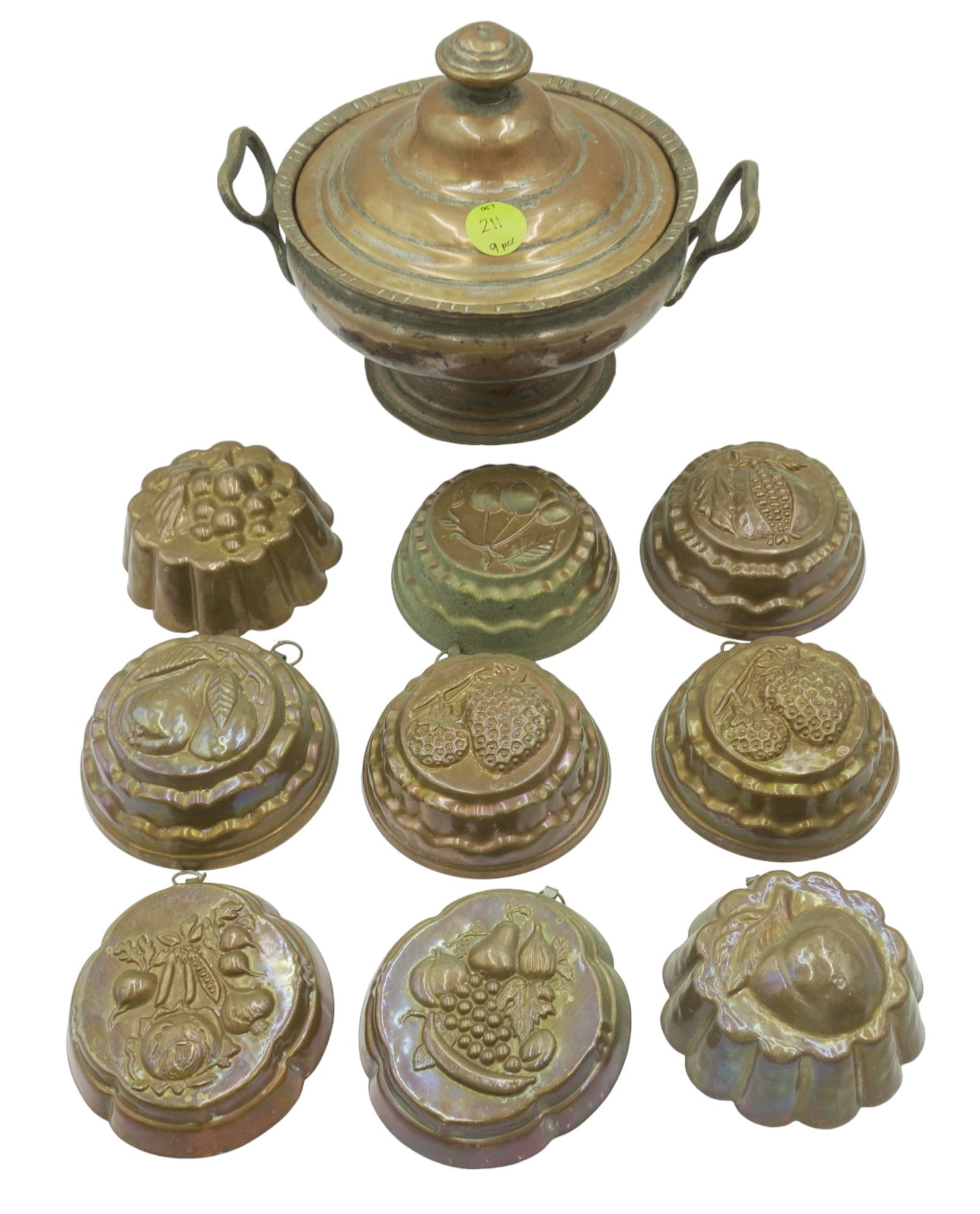 LOT OF ANTIQUE COPPER JELLY MOLDS & TUREEN - 9 PIECES (1 of 6)