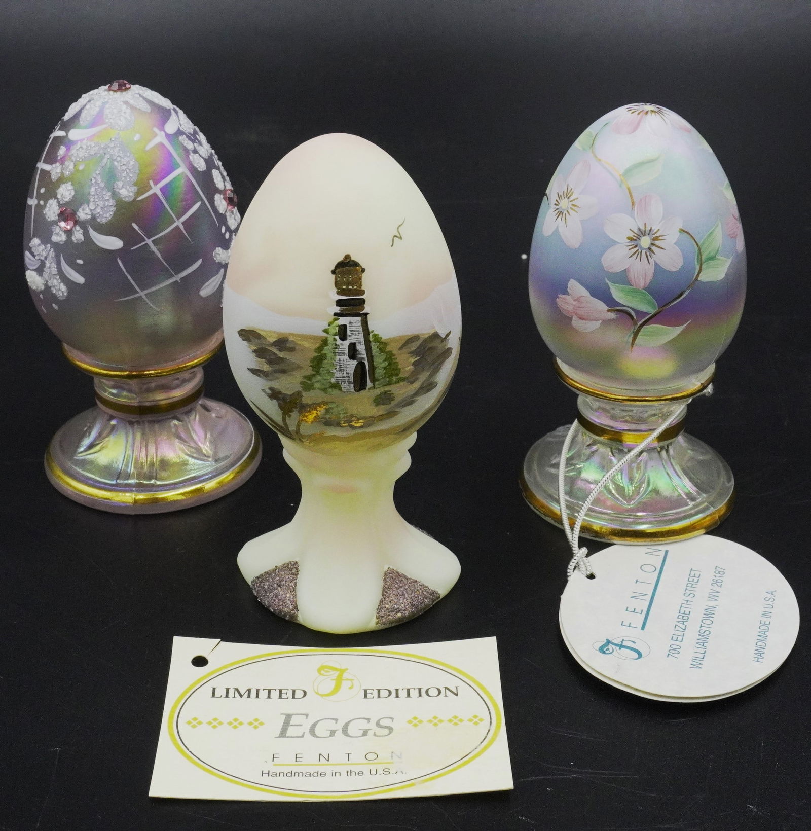 3 FENTON LIMITED EDITION EGGS INCLUDING ONE BURMESE (1 of 7)