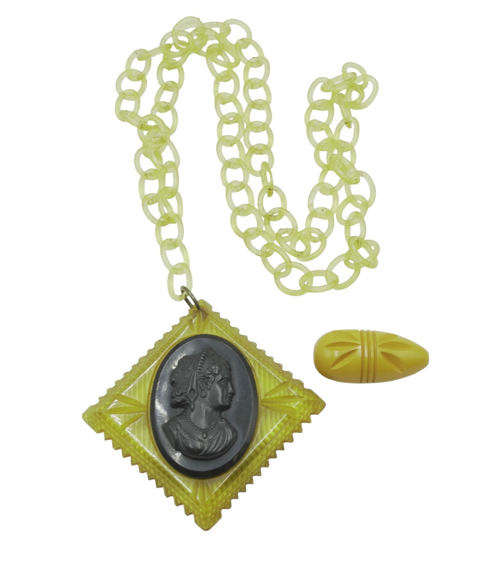 2 PIECE VINTAGE BAKELITE NECKLACE & CLIP (1 of 8)