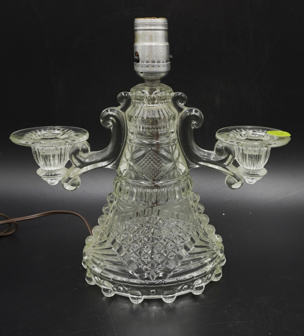 LE SMITH CANDLEABRA LAMP: Vintage L.E. Smith No.1 Candelabra / Lamp. Measures 10.5"x6"x10.5". Weight 3 lbs 11 oz.