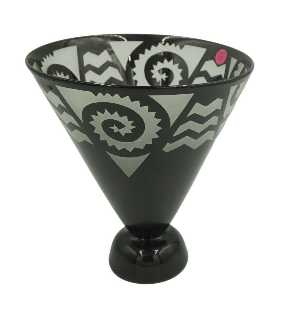 POSTMODERN SIGNED STEVEN CORREIA ART GLASS VASE (1 of 3)