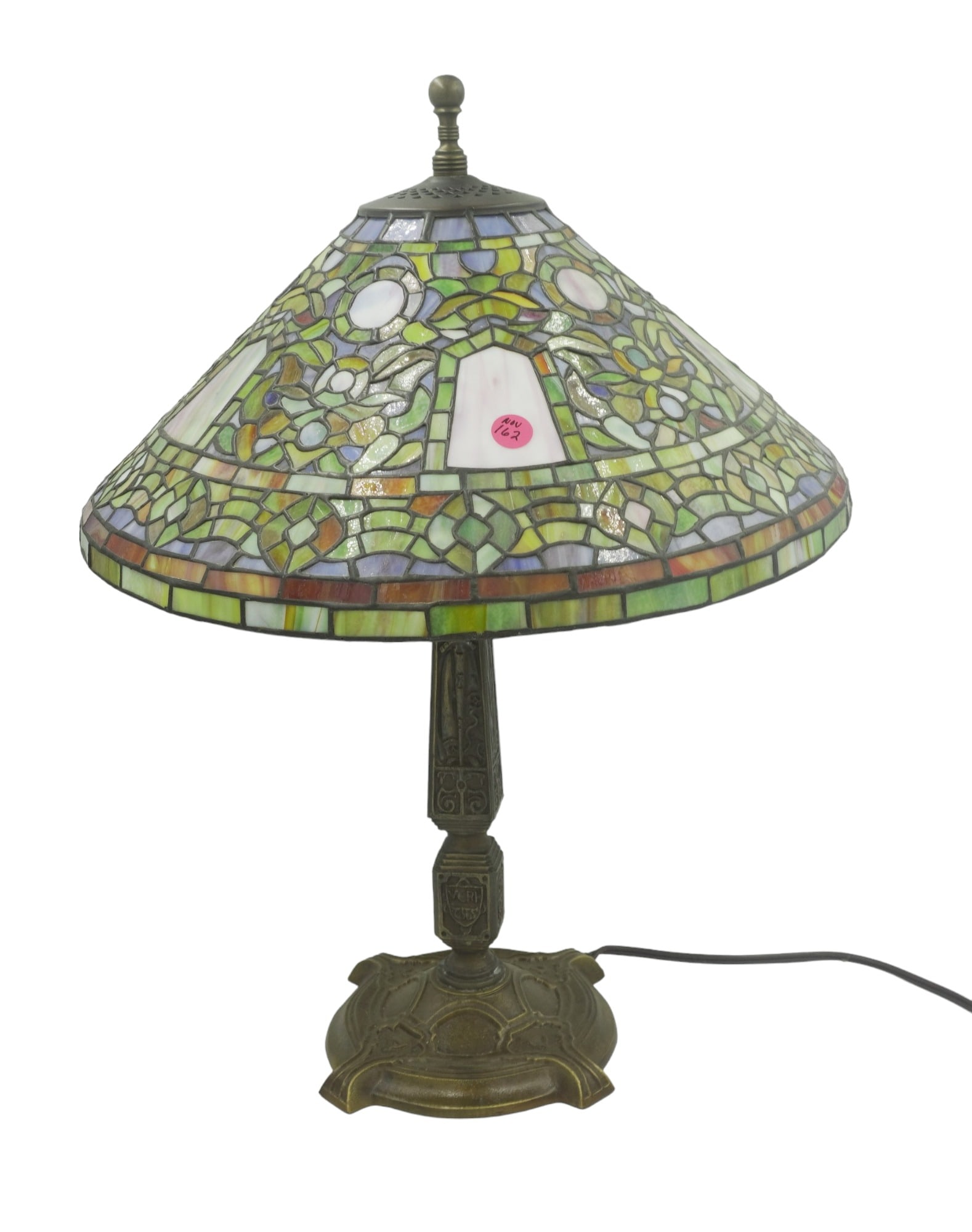 TIFFANY STYLE STAINED GLASS TABLE LAMP (1 of 4)
