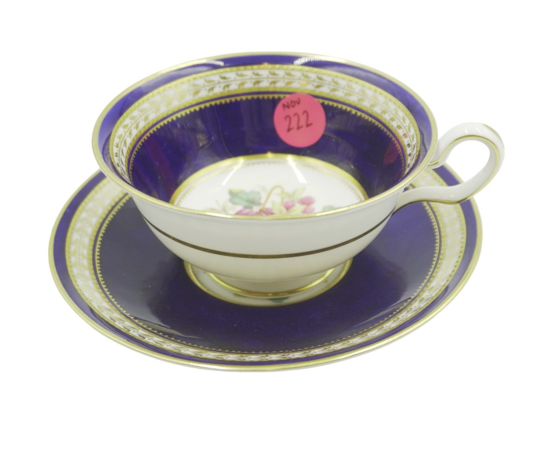 SPODE COPELAND COBALT BLUE AND GOLD TEACUP AND SAUCER (1 of 5)