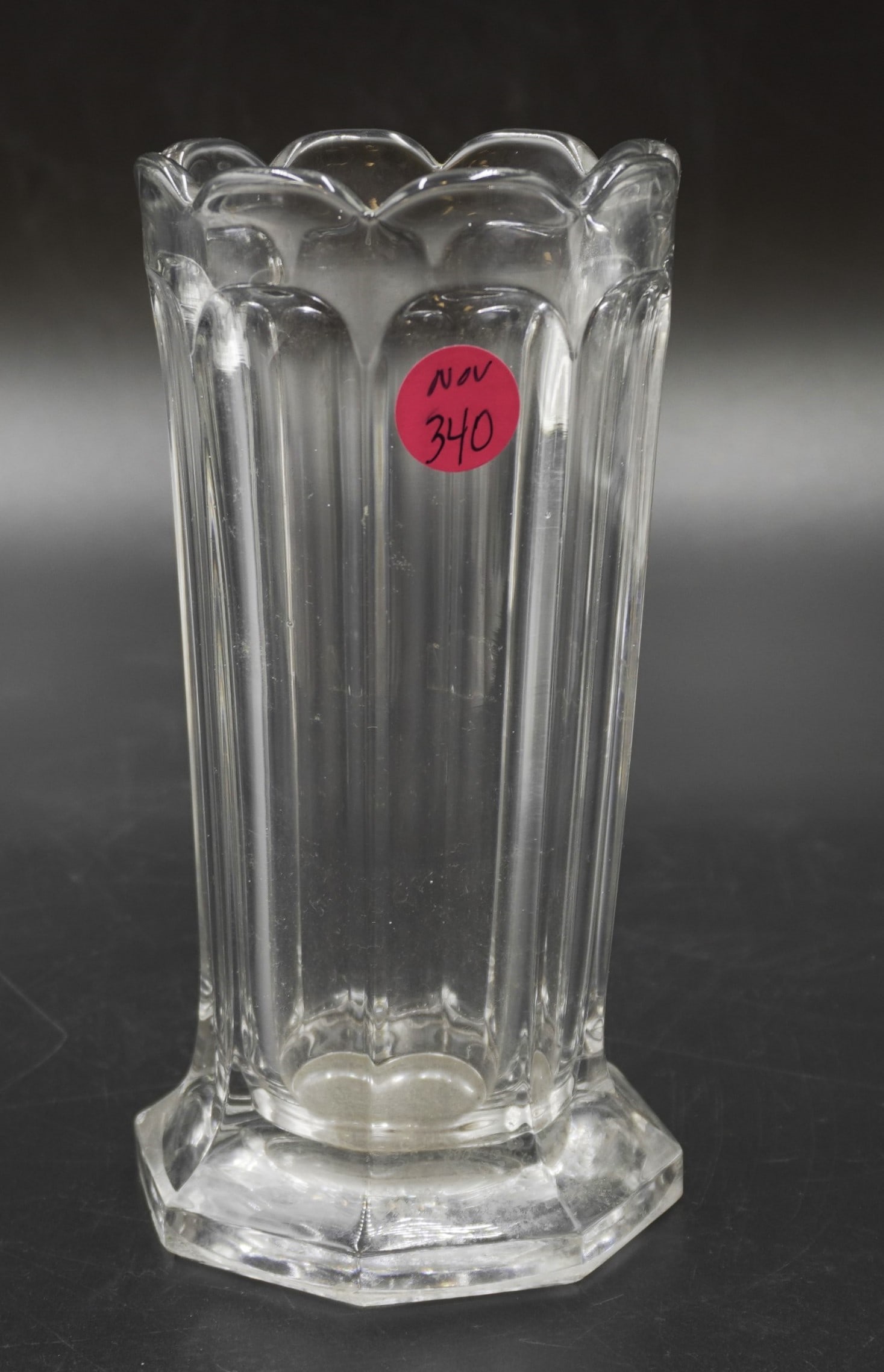 HEISEY EAPG 1908 COLONIAL PATTERN VASE (1 of 5)