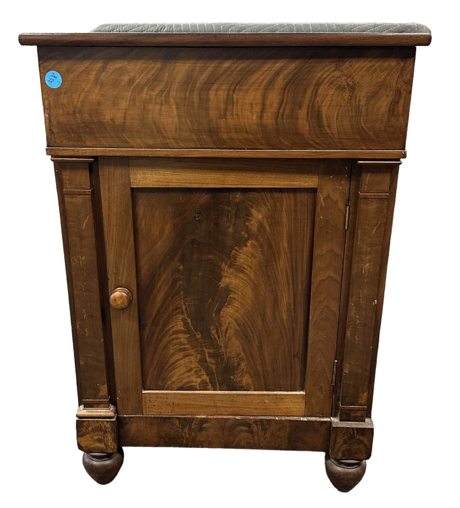 19TH C ANTIQUE AMERICAN EMPIRE MAHOGANY LIFT TOP COMMODE / WASH STAND (1 of 8)