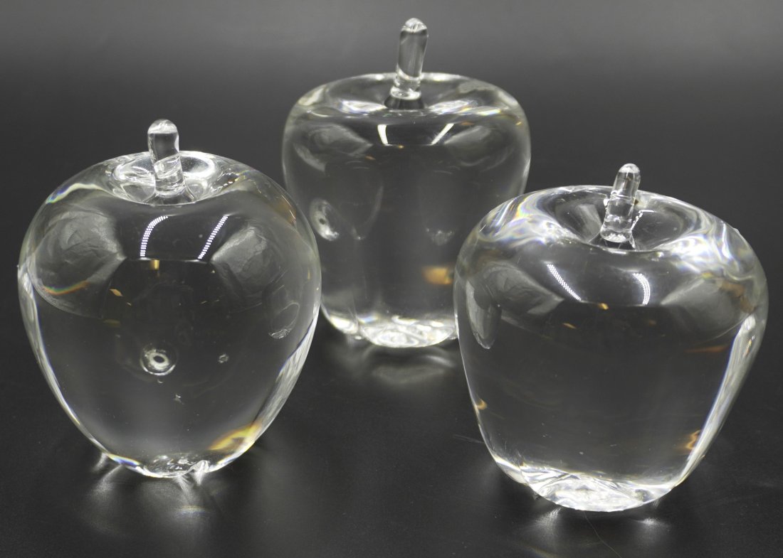 3 SIGNED VINTAGE STEUBEN GLASS APPLES ANGUS MCDOUGALL (1 of 7)