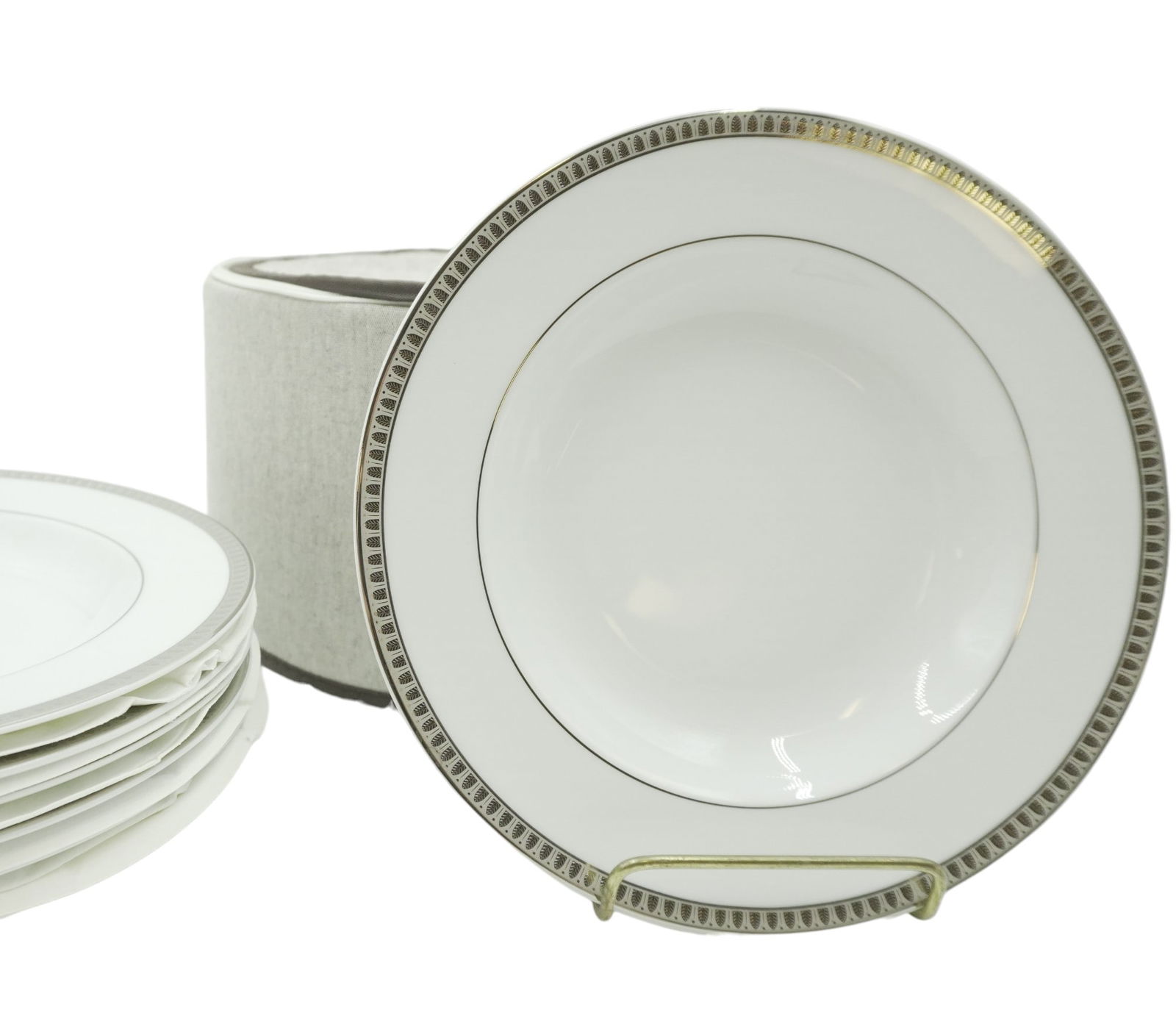 7 CHRISTOLFE MALMAISON PLATINUM RIM SOUP BOWLS (1 of 3)