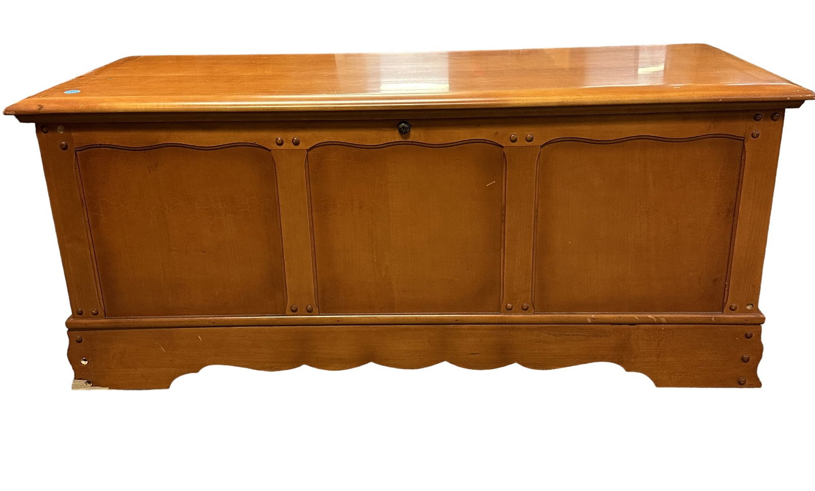 VINTAGE LANE MID CENTURY BLANKET CEDAR CHEST (1 of 7)