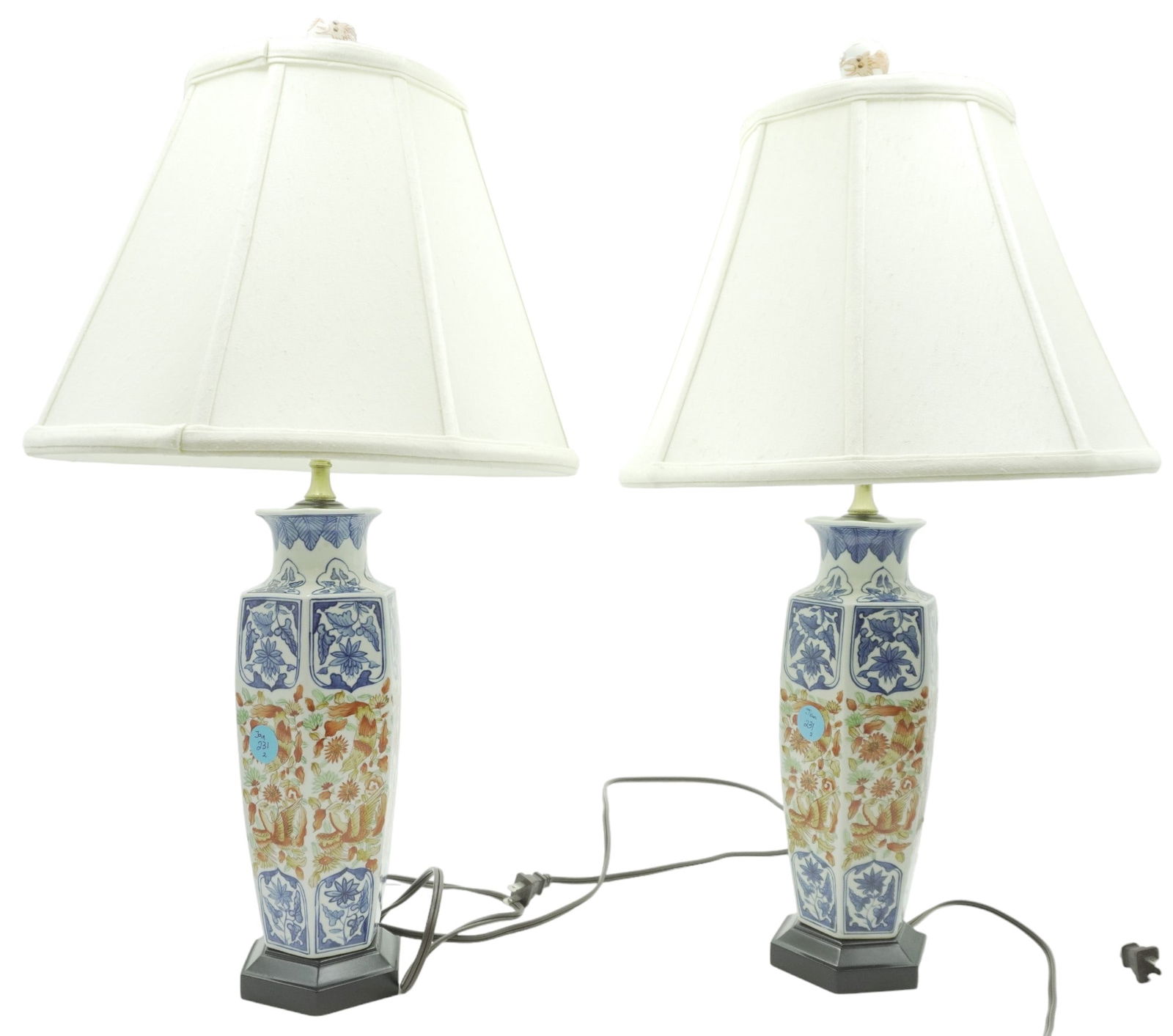 PAIR MID CENTURY IMARI TABLE LAMPS (1 of 4)