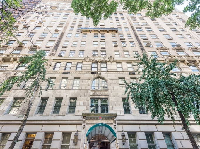 JANUARY FINE ESTATES CHARLESTON SC Auction on Jan 28, 2024 by