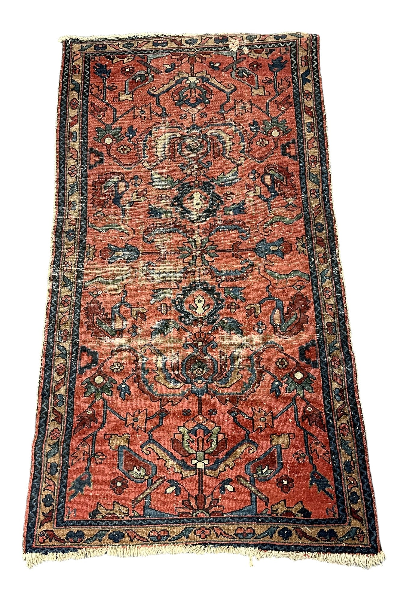 ANTIQUE HAND KNOTTED SERAPI RUG (1 of 5)