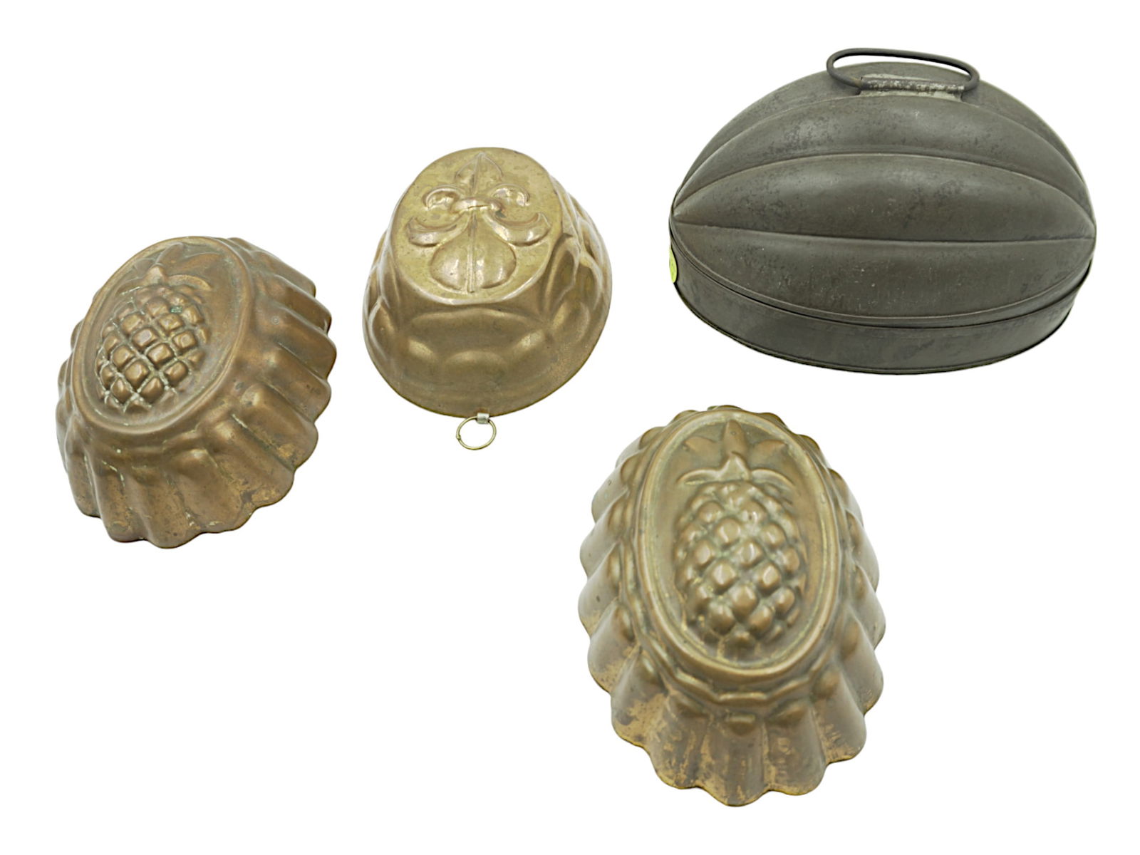 4 ANTIQUE COPPER & TIN MOLDS (1 of 5)