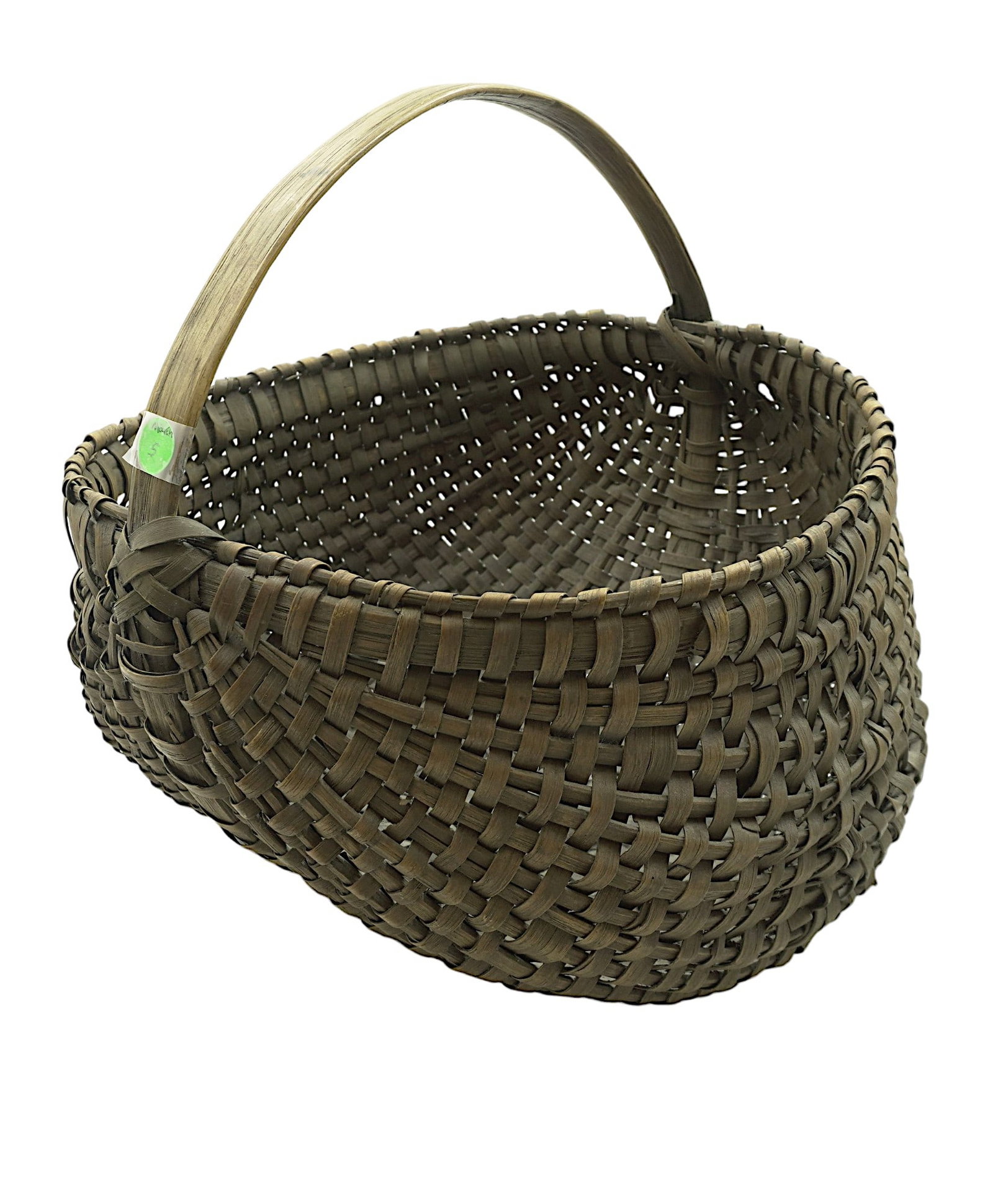 LARGE ANTIQUE AMERICAN DOUBLE BUSTLE MARKET BASKET: This Antique American Large New England 1800s double bustle market / gathering basket was handmade with oak splints. Wood handle. A truly unique piece, this gathering basket has a lovely neutral brown