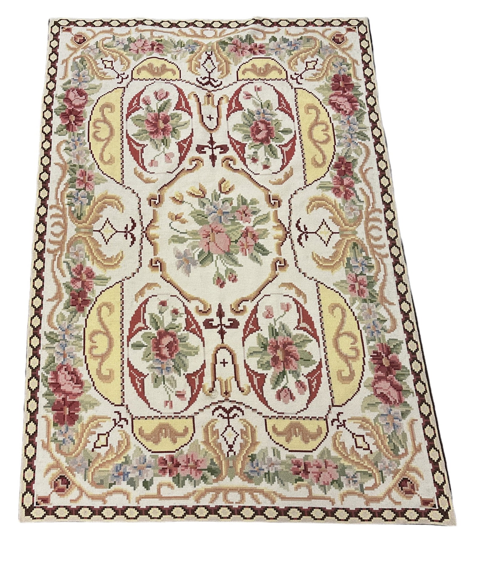 HAND KNOTTED VINTAGE AUBUSSON RUG: Vintage Hand Knotted Aubusson Rug. Measures 68"x45". Good condition