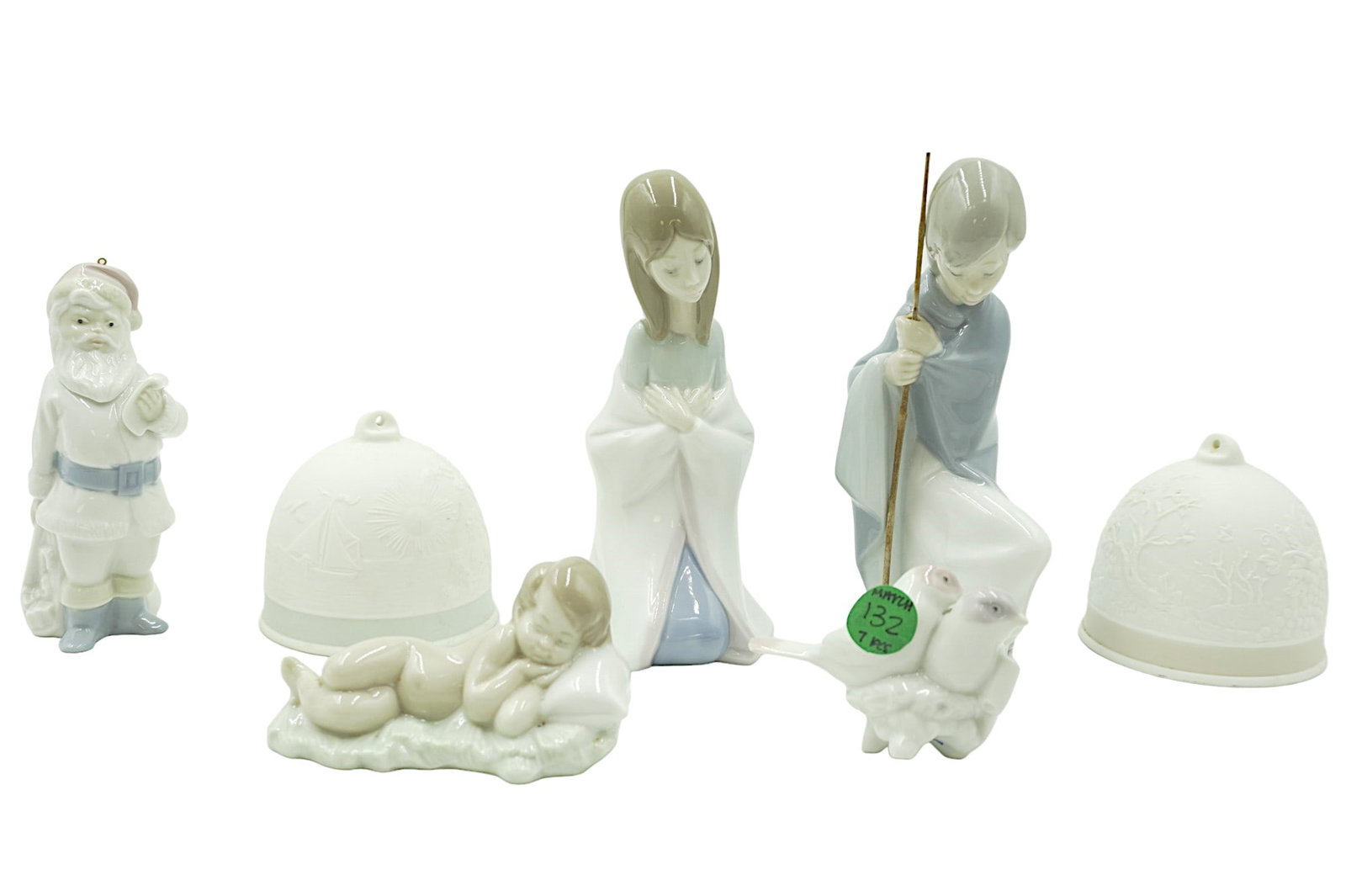 LLADRO PORCELAIN CHRISTMAS LOT - 7 Pieces: 7 vintage Lladro Christmas pieces. All stamped and handmade porcelain from Spain. This lot includes 1) 3 nativity scene pieces. 2) Santa ornament 3) 2 Lladro Collectors Society limited edition bell or