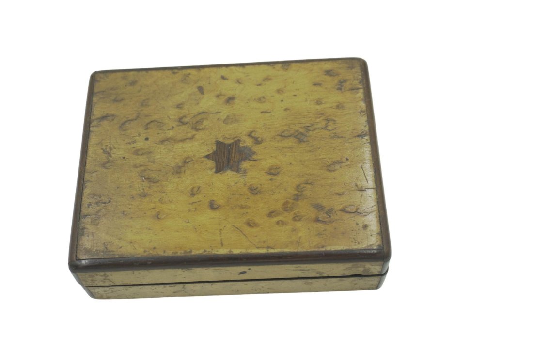 ANTIQUE KARELIAN CURLY BIRCH BOX STAR OF DAVID: Antique Karelian Curly Birch Pocket Watch Box with Star of David. Missing silk lining to bottom inside. Measures 4.25"x3.25"x1.25". Weight 4 oz.