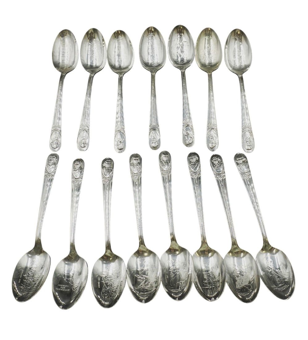 15 VINTAGE WM ROGERS PRESIDENT SPOONS: 15 Vintage Silver Plate, Wm. Rogers, Commemorative President Spoons. Each 6". Weight on all combined 1 lb