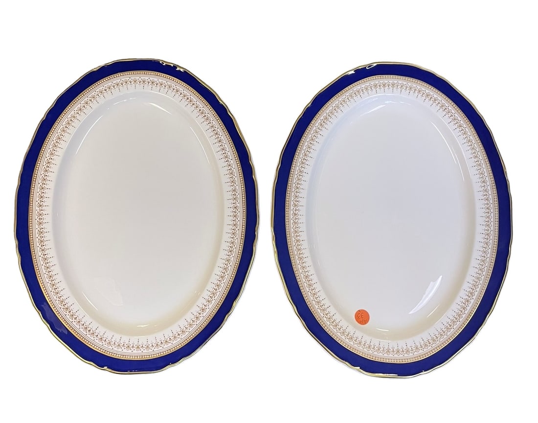 2 ROYAL WORCESTER REGENCY BLUE SERVING PLATTERS: 2 Royal Worcester Regency Blue Serving Platters. Cobalt Blue On White With Gold Decor. Each 15 3/4". Excellent condition. Weight 6 lbs 9 oz.