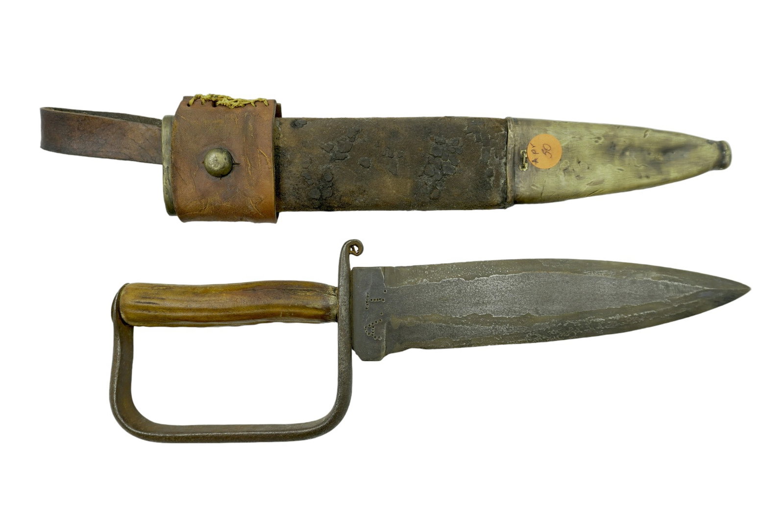 RARE CIVIL WAR CONFEDERATE TEXAS D-GUARD BOWIE KNIFE: Rare Civil War Confederate Texas D-Guard Bowie Knife and Sheath with belt strap. Knife 13.25", Sheath 12.25". Weight 1 lb 10 oz