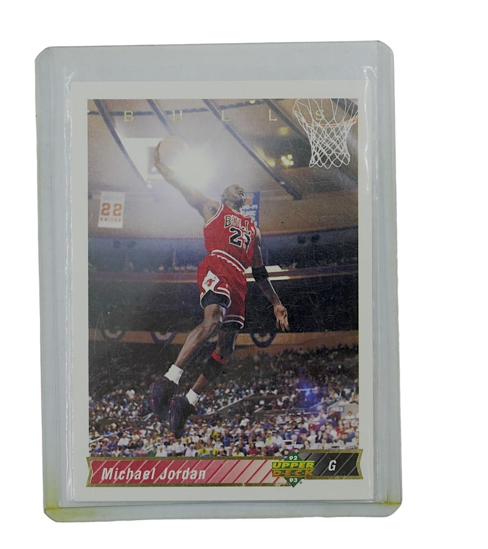 1993-94 UPPER DECK - MICHAEL JORDAN #23: 1992-93 Upper Deck NBA Basketball Card #23 Michael Jordan. Excellent Condition - in sleeve 4"x3". Weight 1 oz.