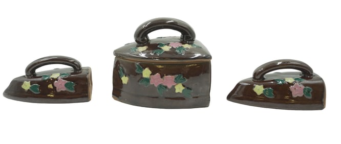 VINTAGE 1950S KITSCHY SUGAR - SALT -PEPPER