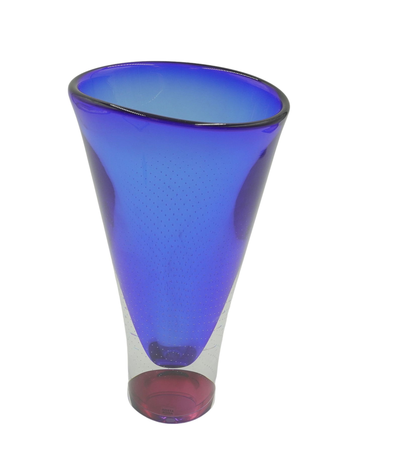 KOSTA BODA GORAN WARFF COBALT VASE: Goran Warff for Kosta Boda Glass Vase Signed By Artist. Second-half 20th Century, Sweden. Signed and identified to base: Kosta Boda / G Warff / 1040057. In the original box. Excellent condition. 10.5"