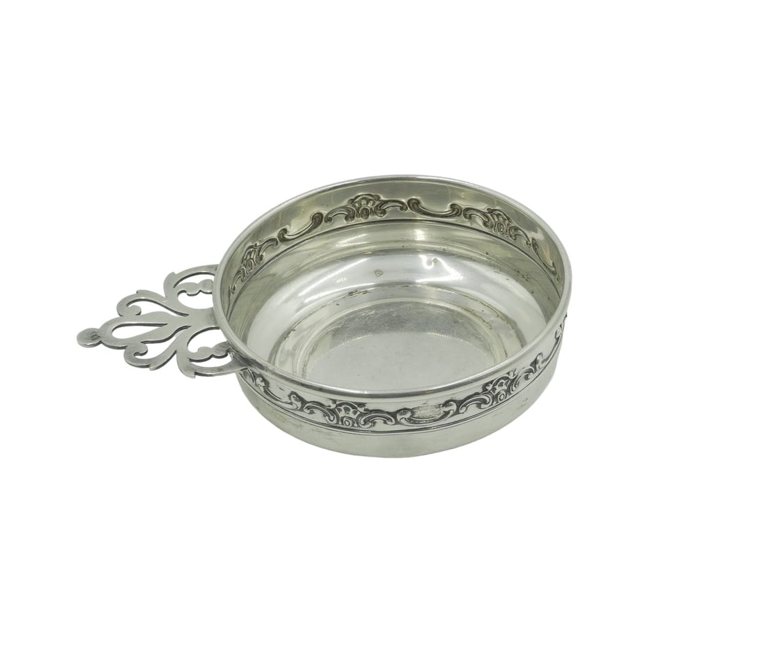 GORHAM STERLING SILVER PORRINGER: Gorham Sterling Silver Porringer. 5.5"x4". Approximate silver weight 90 grams