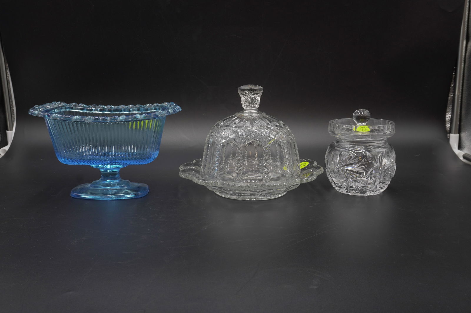 3 PIECES VINTAGE GLASS & CRYSTAL (1 of 7)