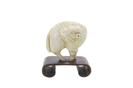 CARVED JAPANESE RAM NETSUKE