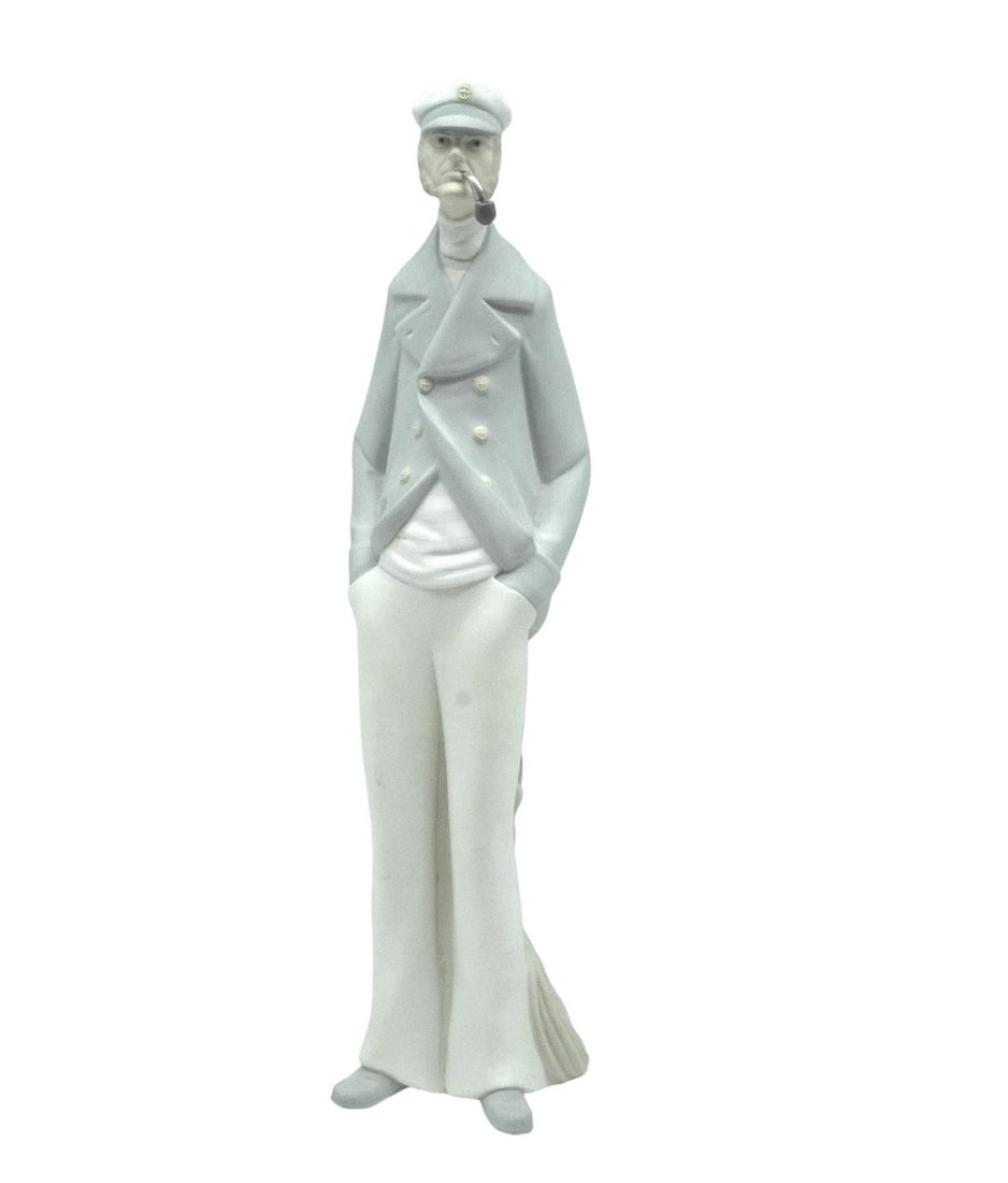 LLADRO #4621 TALL SEA CAPTAIN 14" (1 of 6)