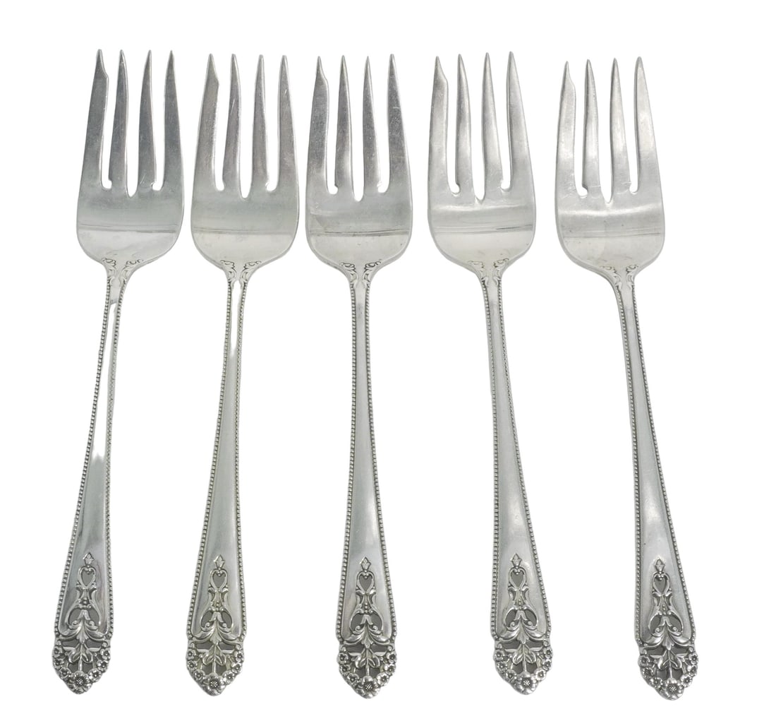 5 INTERNATIONAL STERLING QUEENS LACE SALAD FORKS (1 of 2)
