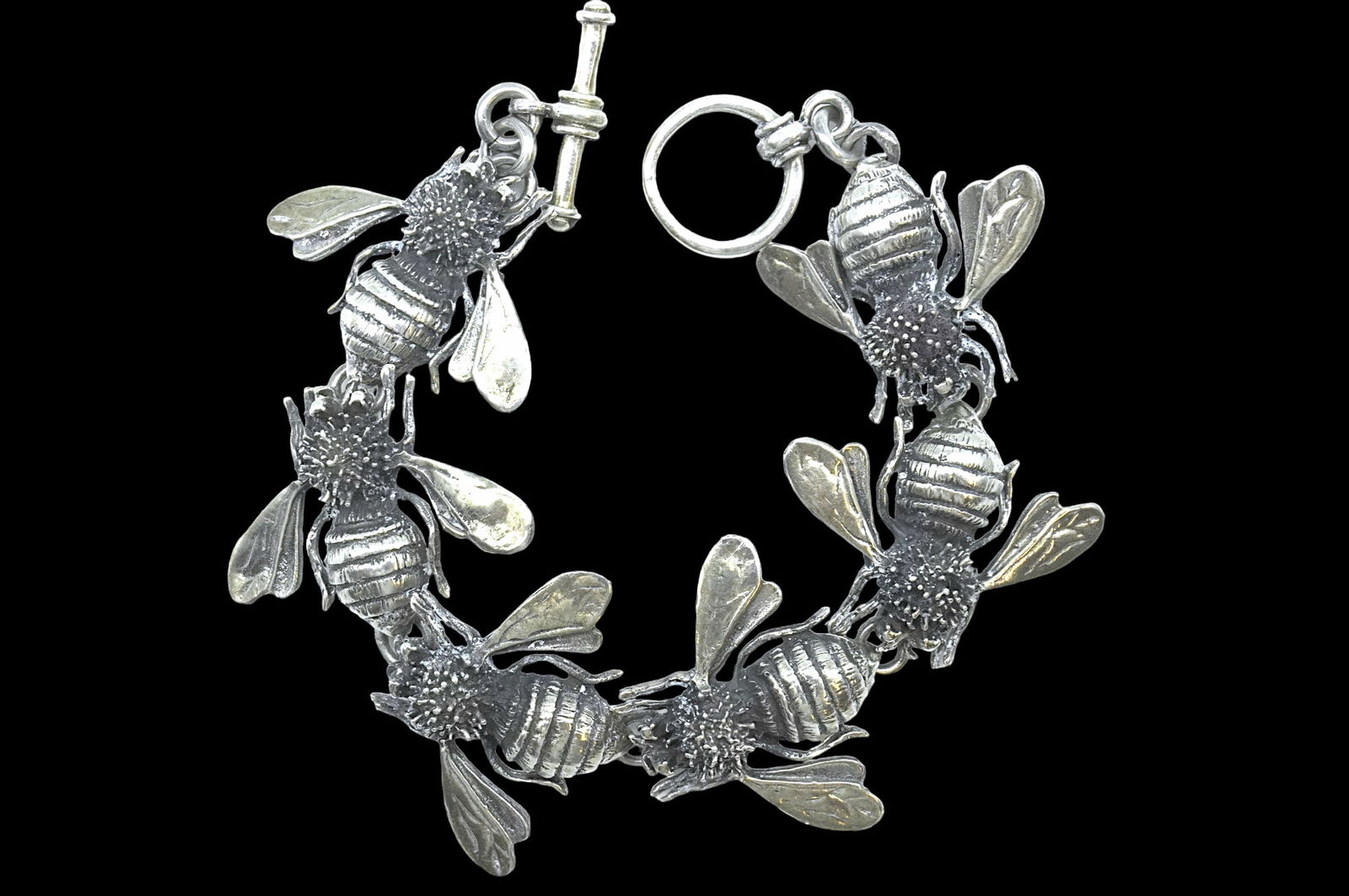 LARGE VINTAGE MEXICAN STERLING SILVER BEE BRACELET (1 of 5)
