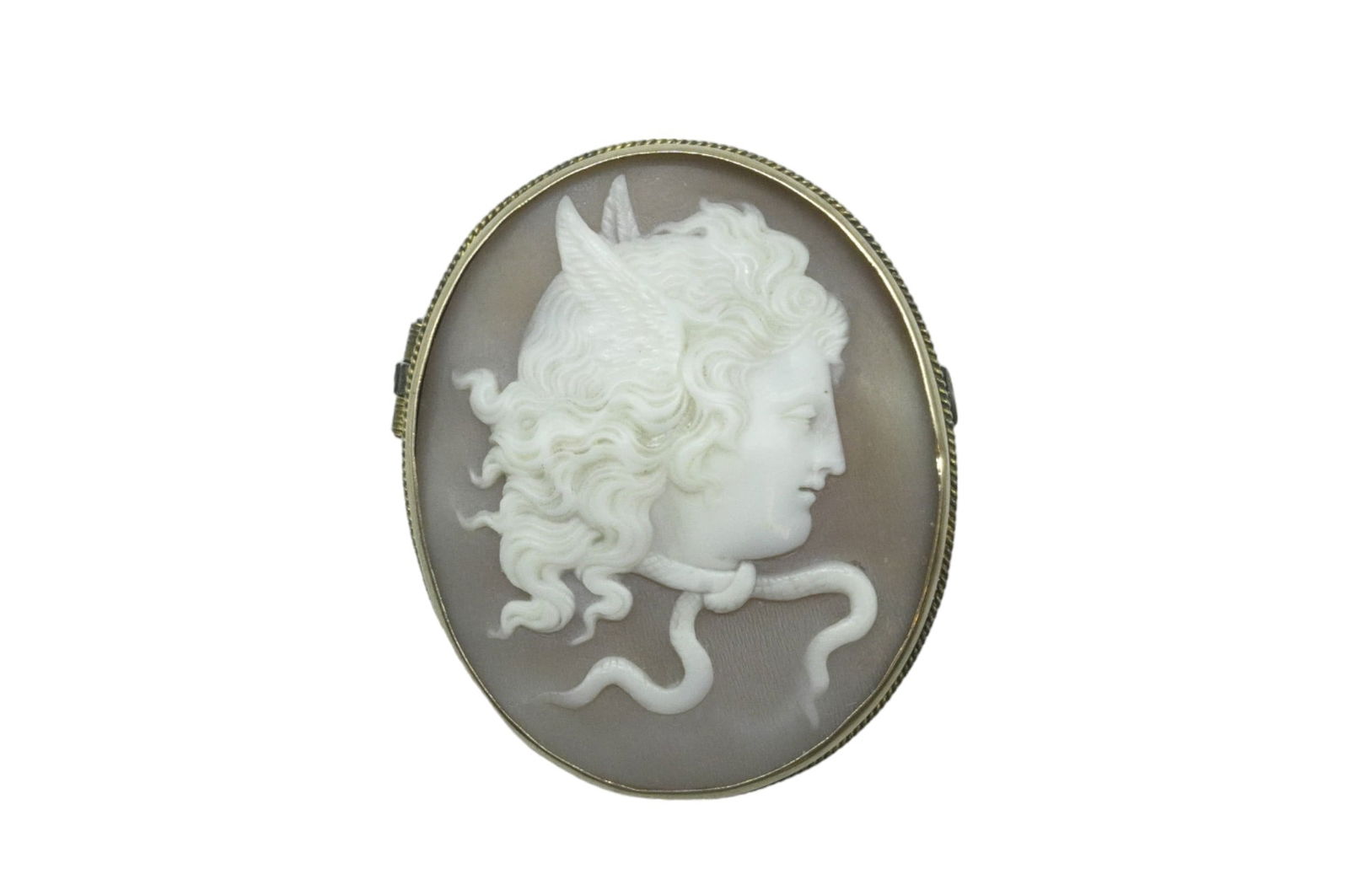 ANTIQUE CARVED MEDUSA CAMEO BROOCH (1 of 4)