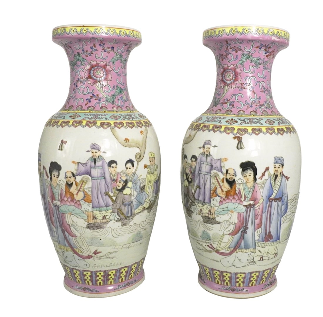 PAIR (2) LARGE QING CHINESE HAND PAINTED PORCELAIN VASES (1 of 6)